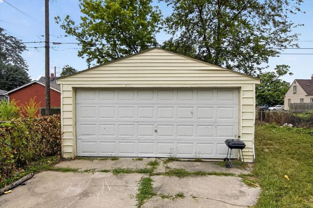 1778 Reo Avenue, Lincoln Park, MI 48146