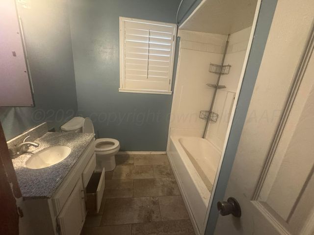 303 S Hazelwood, Spearman, TX 79081