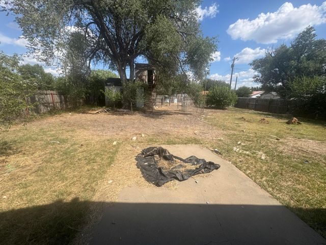 303 S Hazelwood, Spearman, TX 79081