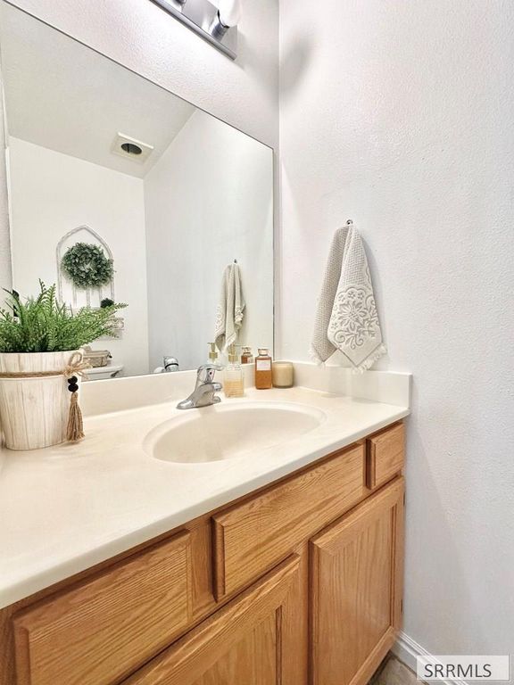 Image 16 of property listing at 880 Liberty Lane, Rexburg, ID 83440