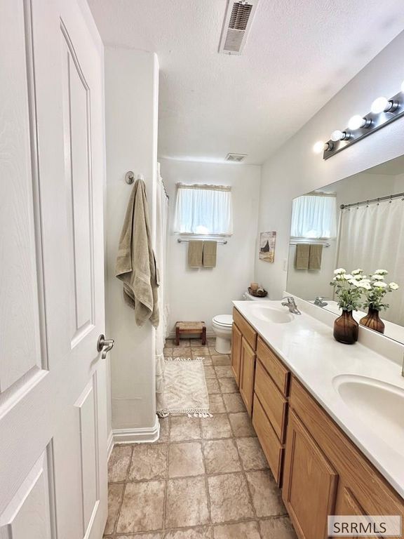 Image 37 of property listing at 880 Liberty Lane, Rexburg, ID 83440