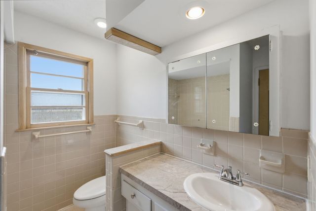 8105 E Clay St, Wichita, KS 67207