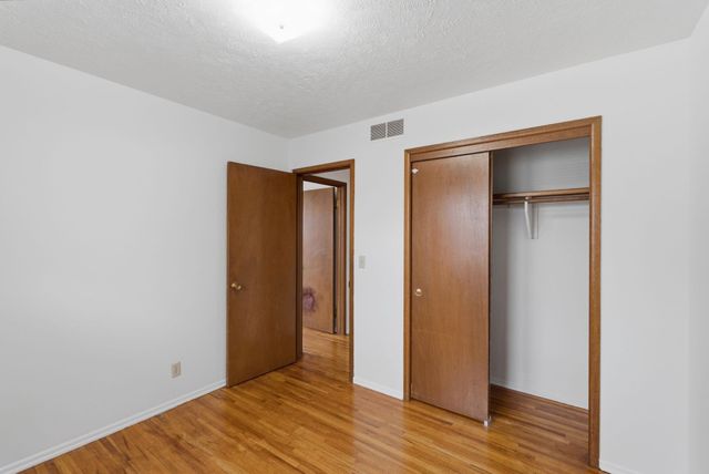 8105 E Clay St, Wichita, KS 67207
