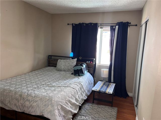 19849 Collins, Canyon Country, CA 91351