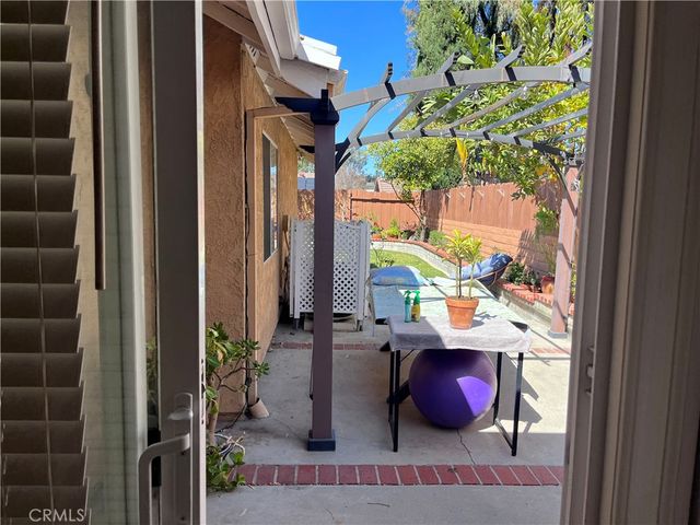 19849 Collins, Canyon Country, CA 91351