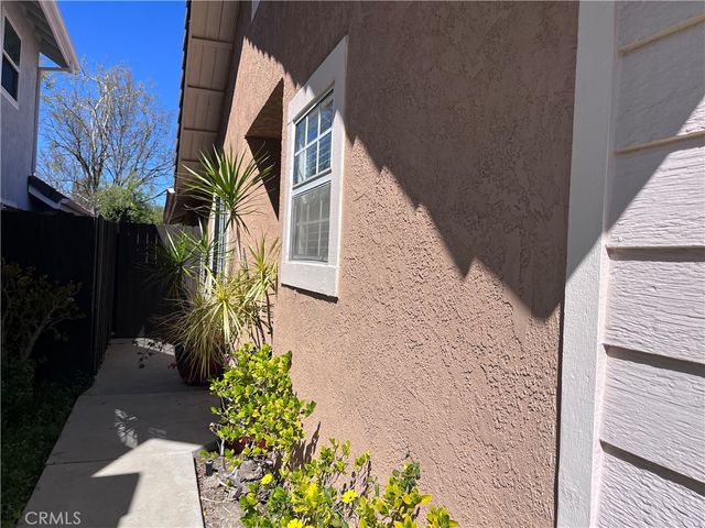 19849 Collins, Canyon Country, CA 91351