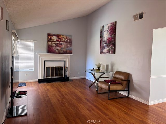 19849 Collins, Canyon Country, CA 91351