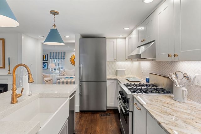 21 Branch Street, Boston, MA 02108