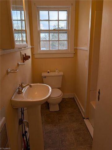 165 Harris Avenue, Elkin, NC 28621