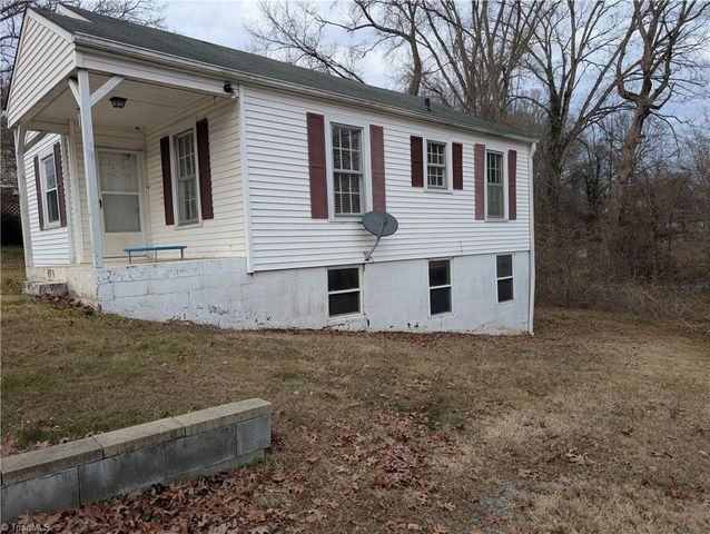 165 Harris Avenue, Elkin, NC 28621