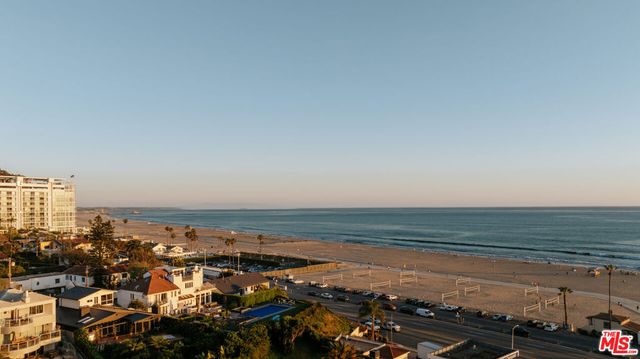 257 Entrada Drive, Santa Monica, CA 90402