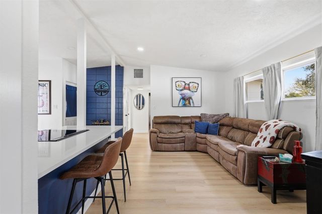 4643 BROOKSDALE DRIVE, Sarasota, FL 34232