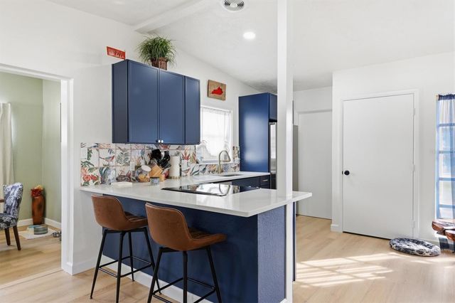 4643 BROOKSDALE DRIVE, Sarasota, FL 34232