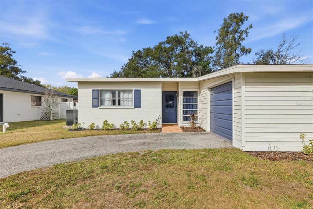 4643 BROOKSDALE DRIVE, Sarasota, FL 34232