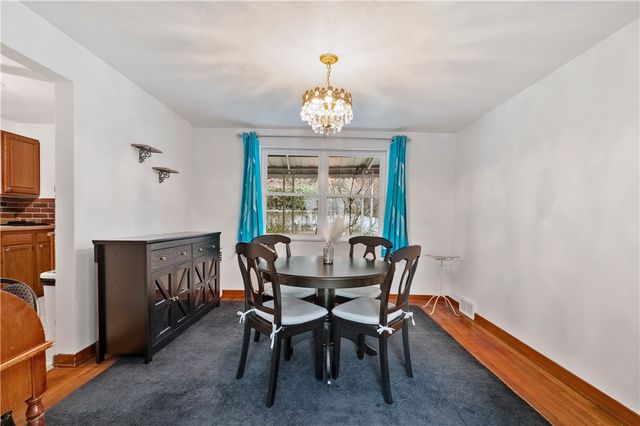 2520 Starkamp Street, Brookline, PA 15226