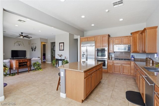 3917 Cackling Goose Drive, North Las Vegas, NV 89084