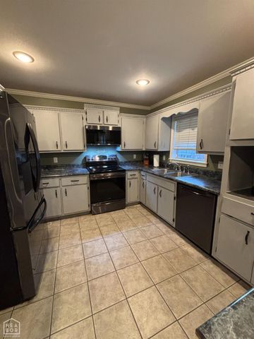 412 Cindy Dr., Paragould, AR 72450