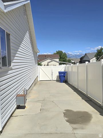 6660 S DUCHESS ST, West Jordan, UT 84081