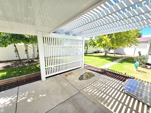 6660 S DUCHESS ST, West Jordan, UT 84081