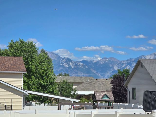 6660 S DUCHESS ST, West Jordan, UT 84081