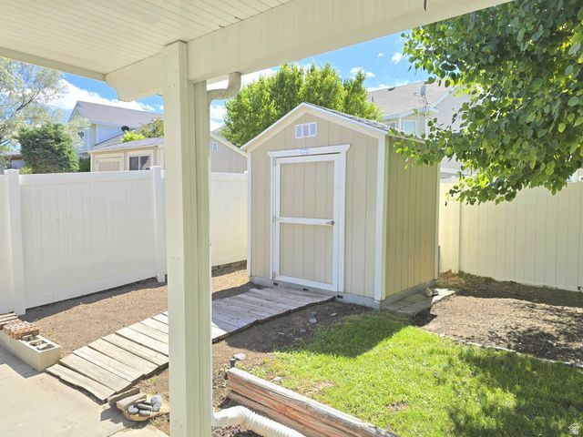 6660 S DUCHESS ST, West Jordan, UT 84081