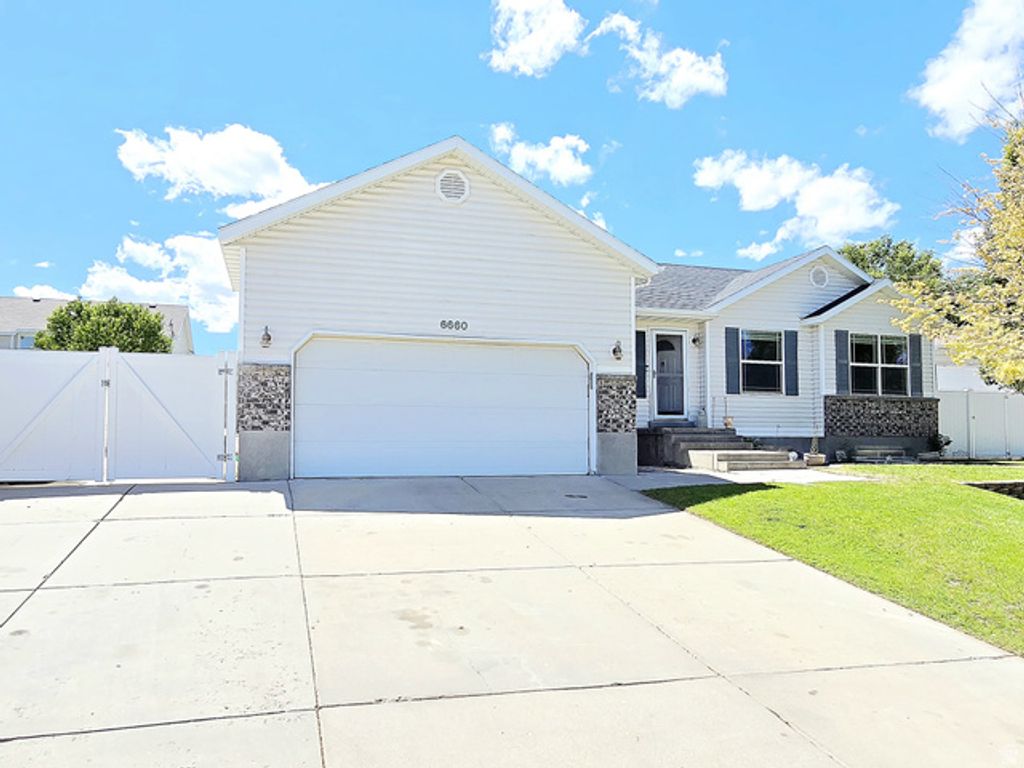 6660 S DUCHESS ST, West Jordan, UT 84081