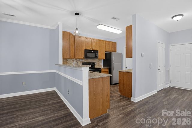 17221 Doe Valley Court, Cornelius, NC 28031