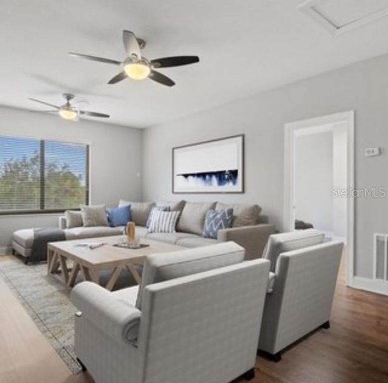 Image 3 of property listing at 12762 DEL CORSO LOOP, Bradenton, FL 34211