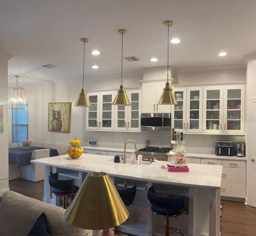 Image 6 of property listing at 12762 DEL CORSO LOOP, Bradenton, FL 34211