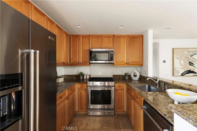 517 Larkspur 2, Corona Del Mar, CA 92625