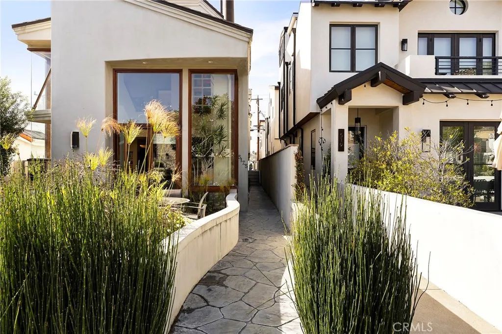 517 Larkspur 2, Corona Del Mar, CA 92625