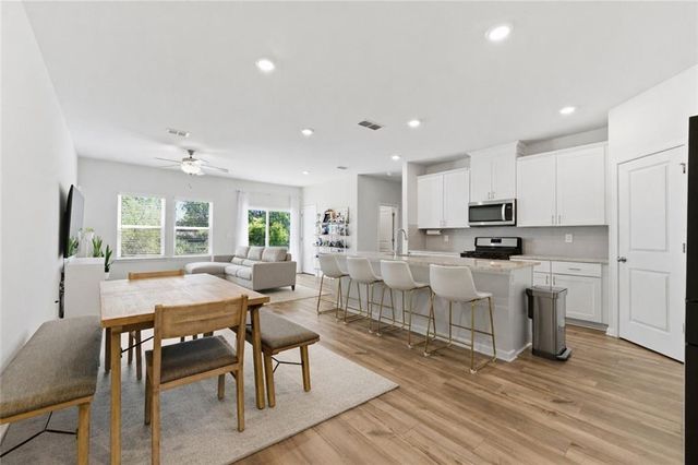 1665 Villageside Court, Lawrenceville, GA 30043