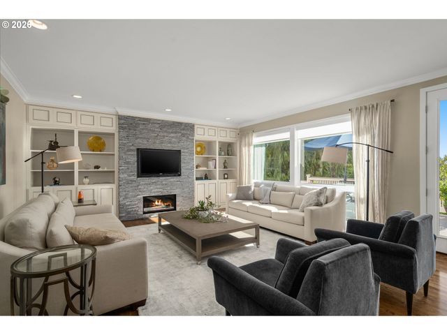 8730 Nw TERRACEVIEW Ct, Portland, OR 97229