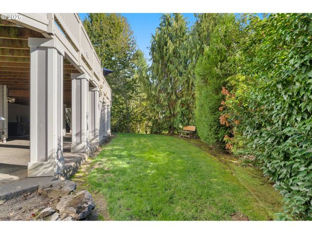 8730 Nw TERRACEVIEW Ct, Portland, OR 97229
