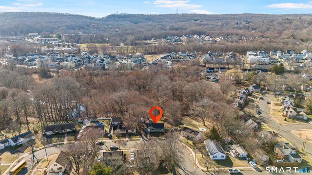 80 Furman Road, Hamden, CT 06514