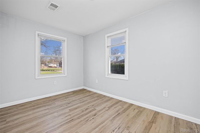 19205 Wakenden Street, Redford Charter Township, MI 48240