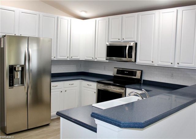 9729 Pineapple Preserve CT, Fort Myers, FL 33908