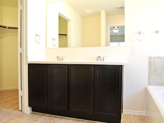 3809 BLACK GRANITE DR, Austin, TX 78744