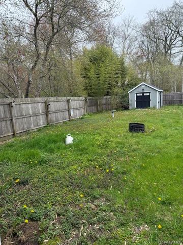 10 Whittier Drive, Mastic Beach, NY 11951