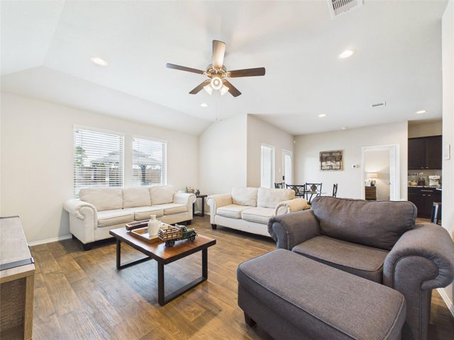 3919 Hawaiian Court, Baytown, TX 77521