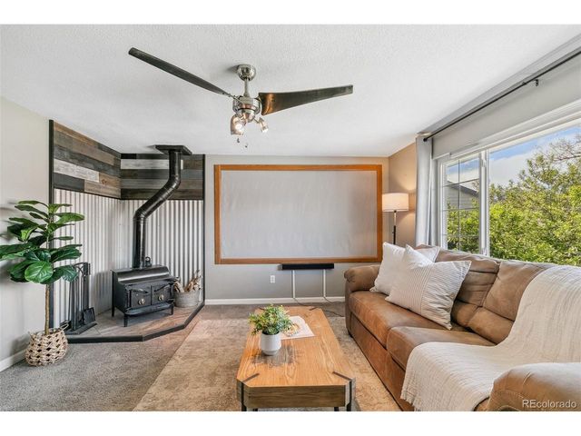 4475 London Ln, Colorado Springs, CO 80916