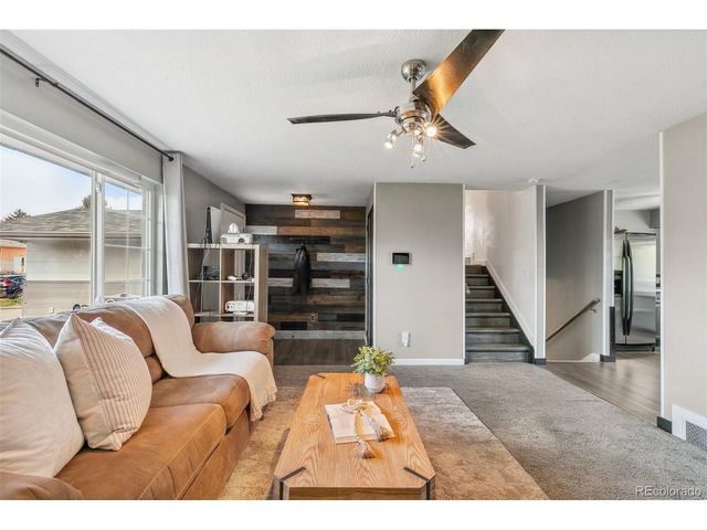 4475 London Ln, Colorado Springs, CO 80916