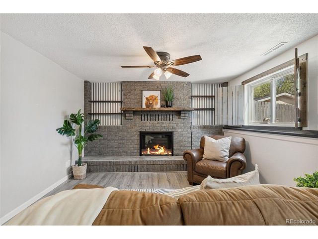 4475 London Ln, Colorado Springs, CO 80916