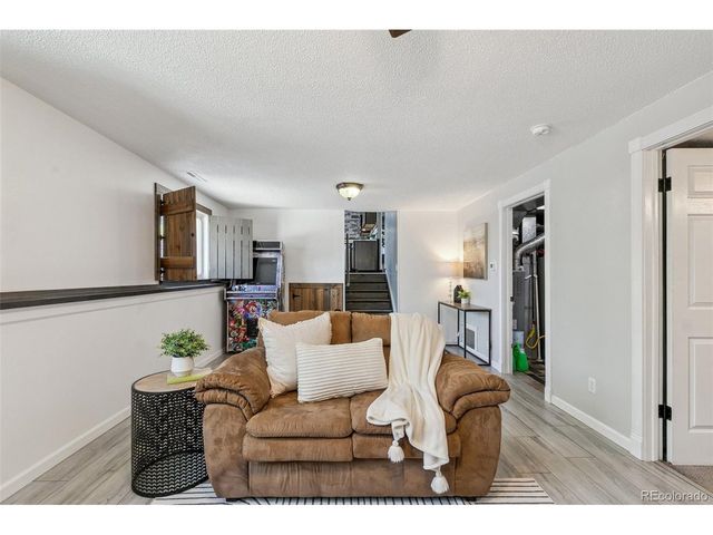 4475 London Ln, Colorado Springs, CO 80916