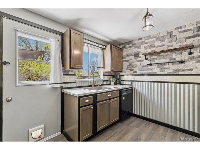 4475 London Ln, Colorado Springs, CO 80916