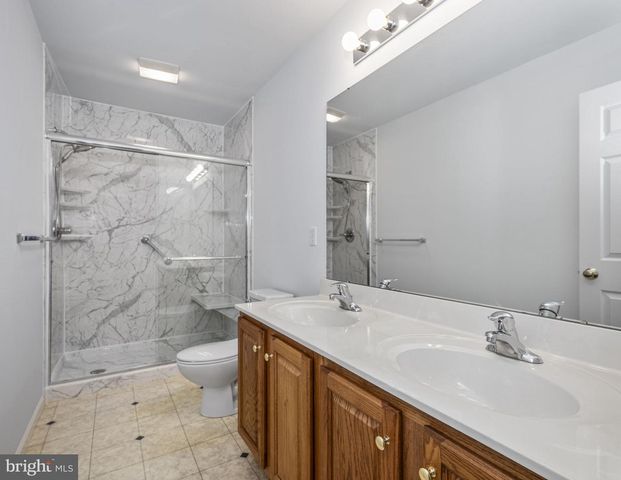 2182 WEEPING WILLOW LN, Mount Joy, PA 17552