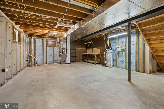 2182 WEEPING WILLOW LN, Mount Joy, PA 17552