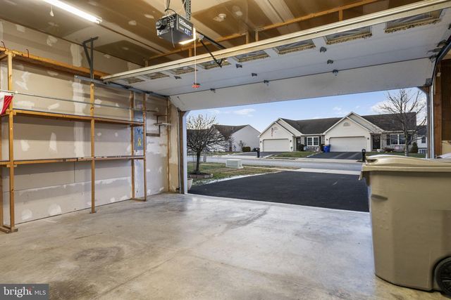 2182 WEEPING WILLOW LN, Mount Joy, PA 17552