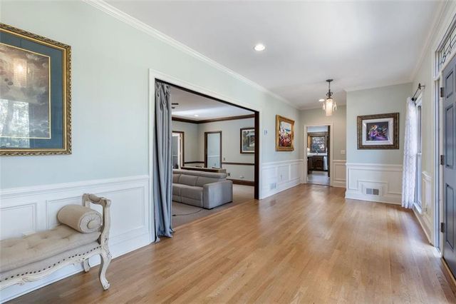 5768 LOST GROVE NW Drive, Lilburn, GA 30047