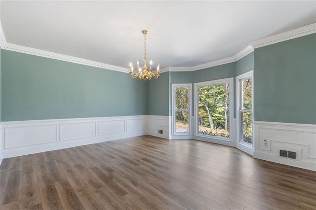 5768 LOST GROVE NW Drive, Lilburn, GA 30047